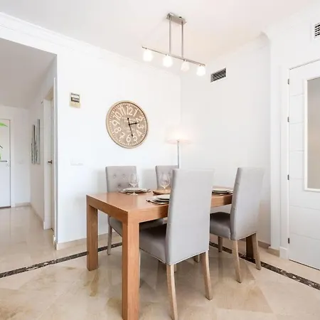 Seaview 2 Beds La Duquesa * Manilva